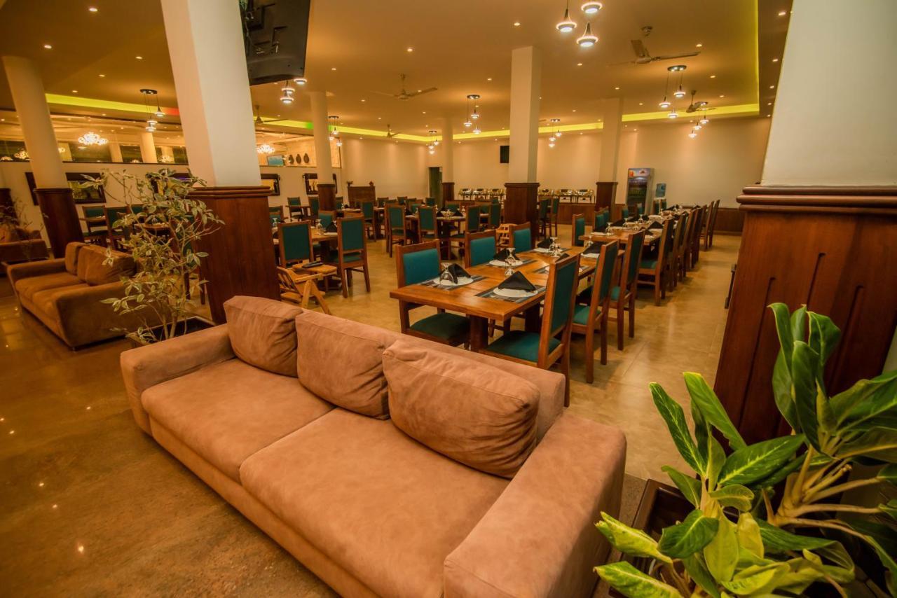 Royal Reach Udawalawe Hotel Luaran gambar